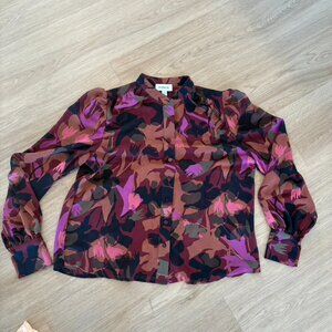 ** Evereve Floral Blouse button down pink maroon Small